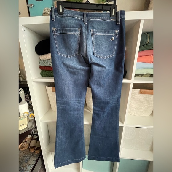 DL1961 Joy High Rise Flare Jeans Size 28 Like New - Picture 2 of 4